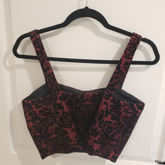 Almost Famous crop top - Picture 3 of 3